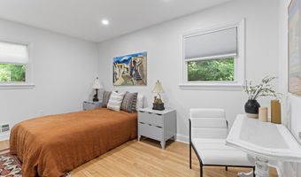 123 Ocean Blvd, Atlantic Highlands, NJ 07716
