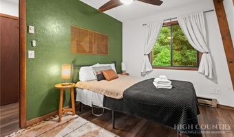 30 Creekside Dr A, Banner Elk, NC 28604