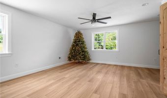 65 Oakland Ave, Burrillville, RI 02858