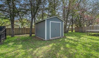 1105 Grove St, Baldwin City, KS 66006