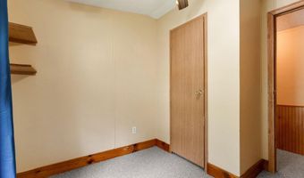 31 Lawrence Ave, Barre, VT 05641