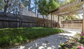 1233 Almondwood Dr, Antioch, CA 94509