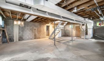 124 Bunker Hill Rd, Aliquippa, PA 15001