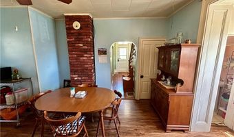 413 N 7th St, Atchison, KS 66002