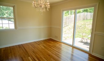 5012 LARNO Dr, Alexandria, VA 22310