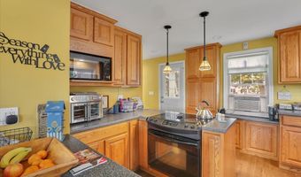 100 Adams Rd, Bloomfield, CT 06002