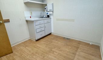 160 Wolcott St, Bristol, CT 06010