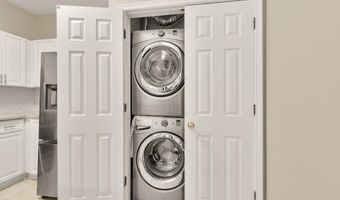 2356 GARNETT Dr 1, Alexandria, VA 22311