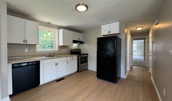 28 Freeman St, Avon, MA 02322