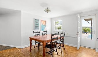 172 Eustis Ave, Newport, RI 02840