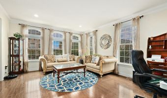 22565 WINDSOR LOCKS Sq, Ashburn, VA 20148
