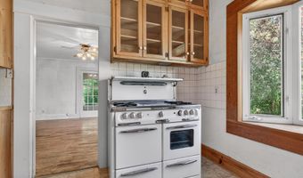 324 Liberty St, Ashland, OR 97520