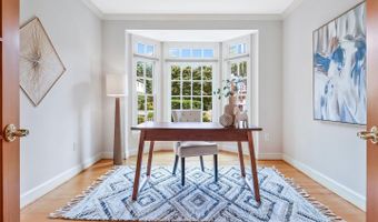 4831 26TH St N, Arlington, VA 22207