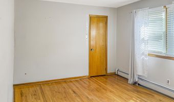 734 KENNEDY Blvd, Bayonne, NJ 07002