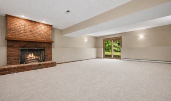 17 Green Hill Rd, Bethany, CT 06524