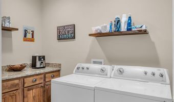 16657 Sandstone Cir, Basehor, KS 66007