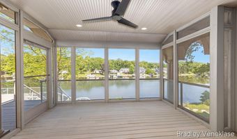 7635 Sandy Hollow Dr SE, Alto, MI 49302