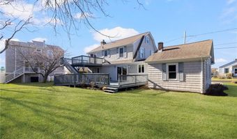 120 Chestnut Ave, Narragansett, RI 02882