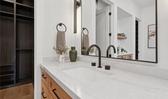 10385 Luna Magico Ave, Las Vegas, NV 89135