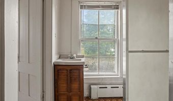17 Neponset Ave, Boston, MA 02136