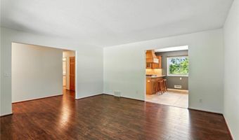 5820 139th St W, Apple Valley, MN 55124