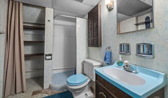 523 S Clarendon Ave, Addison, IL 60101