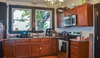 40 Chapel St, Augusta, ME 04330