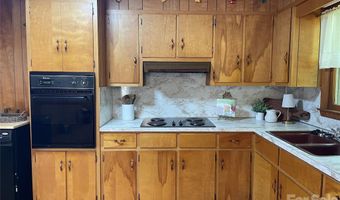 3209 Greenwood Park Cir, Albemarle, NC 28001