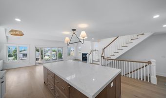 179 32nd St, Avalon, NJ 08202