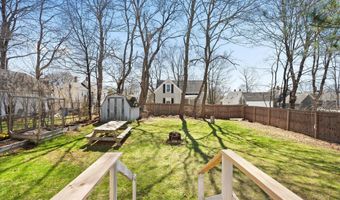 60 6th St, Bangor, ME 04401