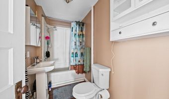 760 High St, Alpha, NJ 08865