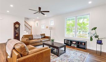 3 Big River Dr, Coventry, RI 02816