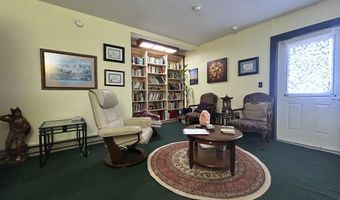 1215 Guintoli Ln, Arcata, CA 95521
