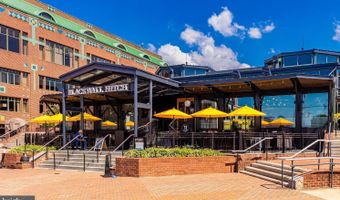 1857 POTOMAC GREENS Dr, Alexandria, VA 22314