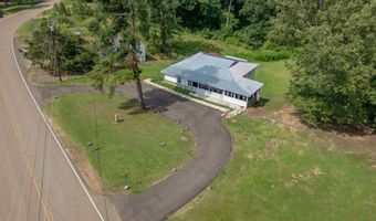 3231 Sardis Lake Dr, Batesville, MS 38606
