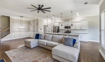 893 Deepwood Ct, Boiling Springs, SC 29316