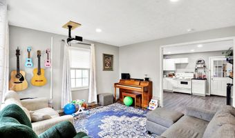 26 E Plum St, Anderson, IN 46012