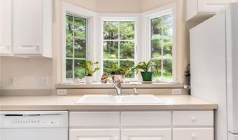 200 Wickford Point Rd, North Kingstown, RI 02852