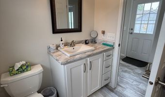 Maple Lane 6, Danbury, CT 06810