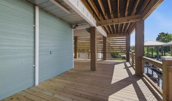 4062 Devon St, Bay St. Louis, MS 39520
