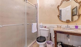 215 N Main St, Alma, WI 54610
