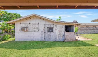 323 W Papa Ave, Kahului, HI 96732