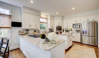 9110 WILLOW GATE Ln, Bethesda, MD 20817