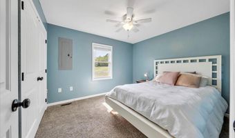 1400 Mountain Cut Rd, Appomattox, VA 24522