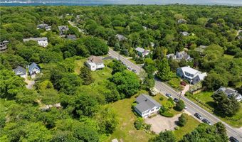 152 Hamilton Ave, Jamestown, RI 02835