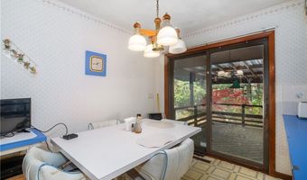 972 Reynolds Rd, Glocester, RI 02814