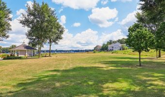 40418 N South Newport Dr, Antioch, IL 60002