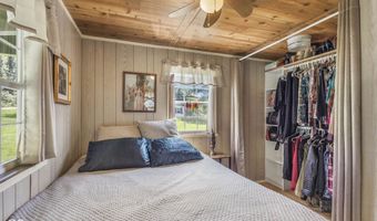4492 E Tulip Rd, Bloomfield, IN 47424
