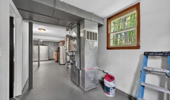 62 Barry Dr, Alloway, NJ 07422