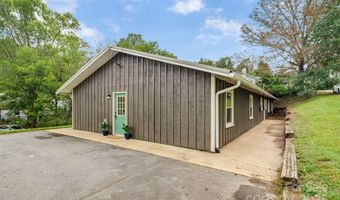 119 Richland St, Asheville, NC 28806